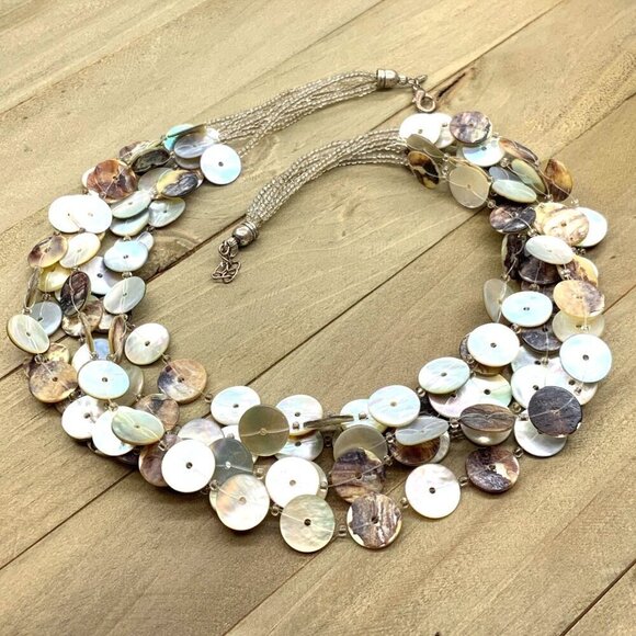 Seashell Multi Strand Necklace Button Shaped Beads 20 Inch Length - Picture 2 of 4